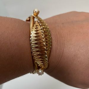 Vintage Leaves and Simulated Pearls Goldtone Clamper Bracelet.